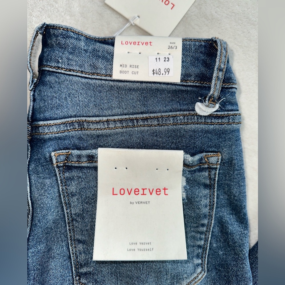 Loveret Mid Rise Bootcut - Picture 2 of 6